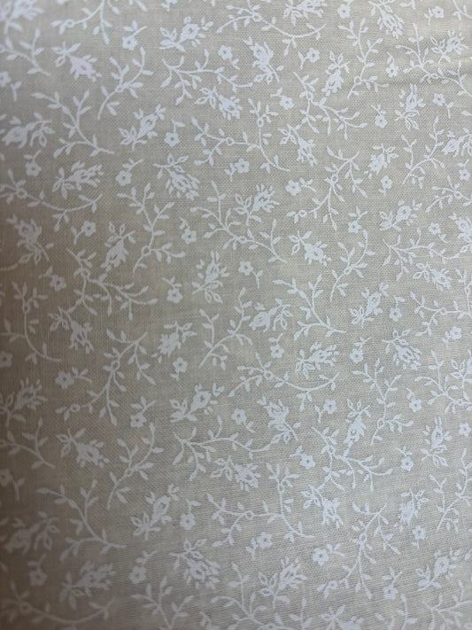 Creamy Vinery Quilting Cotton Fabric
