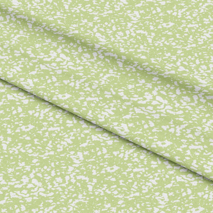 mockup-lying (auto)